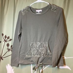 Long Sleeve Shirt with Lace Pocket